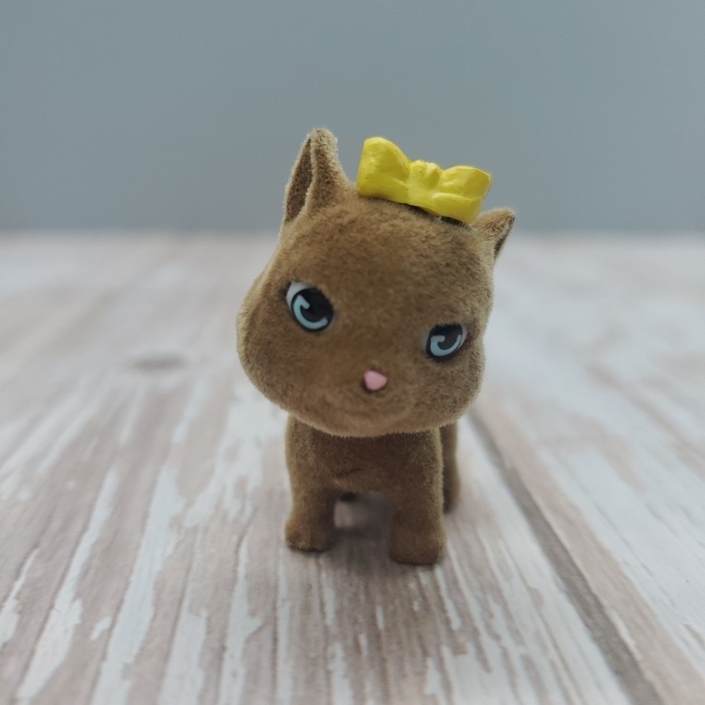 Kitty In My Pocket Series 2 Lexie Brown Laperm Flocked Figure Just Play